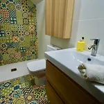 V&v Lloret-villa Wilma, Casa A 800m Playa Fenals Con Aire Acondicionado Y Piscina Comunitaria Con Jardin *